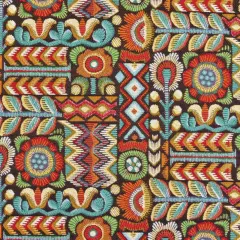 Buntes, detailreiches **Ikat Muster** mit Blumen, Blättern und geometrischen Formen in warmen Farben auf dunklem Grund.