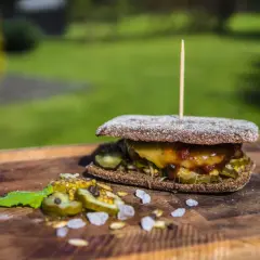 Hamburger: skąd się wziął? Obalamy mity, odkrywamy genezę
