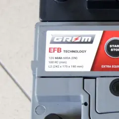 Akumulator EFB 12V 60Ah 600A. Zastanawiasz się, czym ładować taki akumulator? Sprawdź instrukcję lub użyj prostownika do akumulatorów EFB.