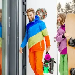 Pierwsza deska snowboardowa: Jak wybrać idealną na naukę?