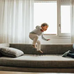 Objawy dziecka sensorycznego – jak rozpoznać zaburzenia i pomóc dziecku
