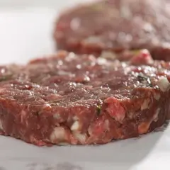 Jak doprawić wołowinę na burgery? Sekrety i błędy idealnego smaku