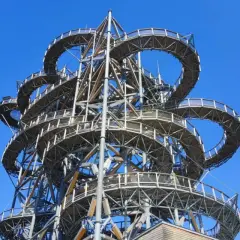 Świeradów-Zdrój: Odkryj atrakcje od Sky Walk po górskie szlaki!