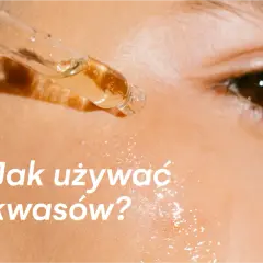 Jak bezpiecznie używać The Ordinary krwawego peelingu AHA BHA?