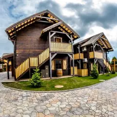 Najlepsze noclegi przy Energylandii - gdzie spać tanio i wygodnie