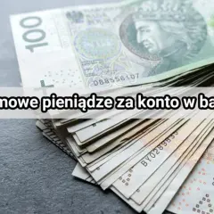 Stos banknotów 100 zł. Tekst na obrazku: "Darmowe pieniądze za konto w banku". Sugeruje to łatwe wpływy na konto.
