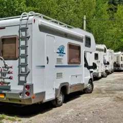Autocaravanas Weinsberg en fila, ideales para tu próxima aventura. ¡Oportunidad de venta de autocaravanas en Alemania!
