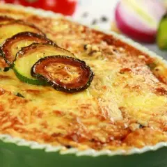 Szybka zapiekanka z cukinii: prosty przepis na obiad w 45 minut