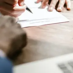 Jak sprawdzić rachunek powierniczy dewelopera i zabezpieczyć inwestycję