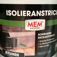 MEM Isolieranstrich: Schwarzer Deckanstrich, Bitumenemulsion. Trocknungszeit beachten für beste Abdichtung im erdberührten Bereich.