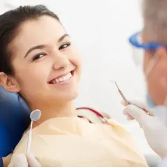 Dentysta: ile trwa wizyta? Od 15 min do 2h poznaj czasy zabiegów!