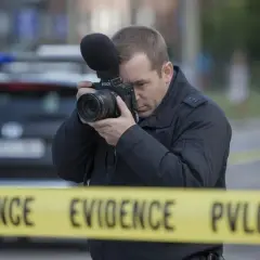Ile zarabia fotograf policyjny? Zaskakujące fakty o wynagrodzeniach