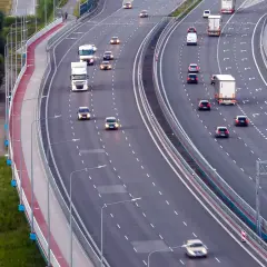 Czy na S2 jest zakaz dla ciężarówek? Sprawdź aktualne przepisy ruchu