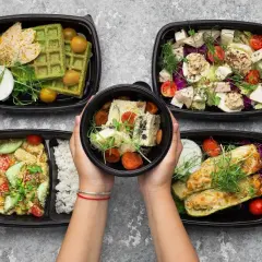 Rodzaje cateringu: przewodnik. Jak wybrać najlepszy dla Twojej okazji?
