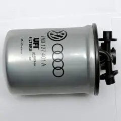 Filtr paliwa UFI z logo Audi. Kontrolka woda w filtrze paliwa może sygnalizować potrzebę wymiany.