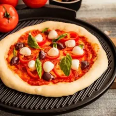 Jak zrobić ciasto na pizzę, które zachwyci smakiem i teksturą