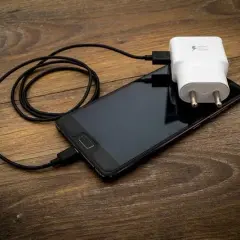 Strony nie ładują się na telefonie? Szybka diagnoza i naprawa!