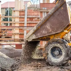 Tona żwiru na m3: Precyzyjny przelicznik i porady eksperta