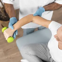 Rehabilitacja: Co to znaczy i jak odzyskać pełną sprawność?