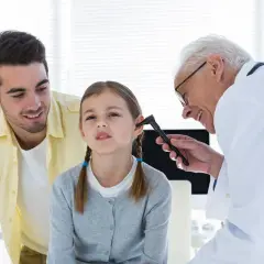 Jak uniknąć drenażu uszu u dzieci i naturalnie leczyć problemy