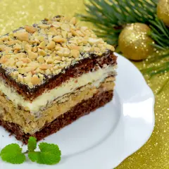 Dlaczego ciasto Snickers pieczone to idealny deser?