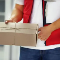 Jak odebrać paczkę InPost bez stresu - proste kroki do sukcesu