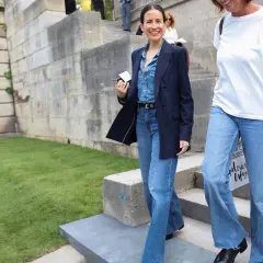Marynarka do dżinsów -  tworzącej nieformalny, ale stylowy look.
