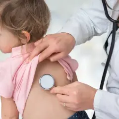 Czy odrobaczanie dziecka wyklucza chodzenie do przedszkola? Zasady i zagrożenia