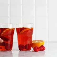 Jak przygotować wyjątkowy drink z syropem malinowym w domu