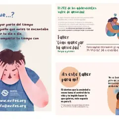 Joven con las manos en la cabeza, sintiendo ansiedad. El cartel ofrece un taller para manejar la ansiedad en niños y adolescentes.