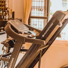 Gotowy do treningu na bieżni? Ten sprzęt MARATHON czeka na Ciebie w domowej siłowni.
