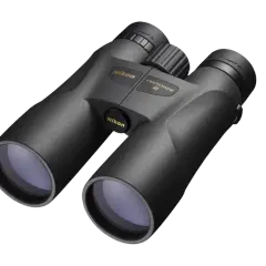 Binocolo Nikon PROSTAFF 10x50: ingrandimento 10x, diametro obiettivo 50mm. Ideale per osservazioni dettagliate.