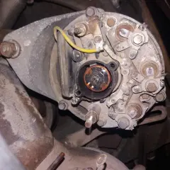 Ursus C-360: Alternator z auta? Zwiększ moc i ładuj bez problemu!