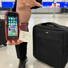 Jak przewieźć iPhone'a z USA? Cło, VAT i pułapki poradnik
