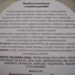 Petrolatum co to? Składnik kosmetyku z woskiem pszczelim, tworzy film ochronny, nawilża i regeneruje skórę.