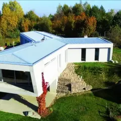 Blacha na rąbek czy dachówka - co wybrać, aby uniknąć kosztów?