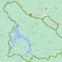 Mapa z zaznaczoną trasą mała pętla bieszczadzka samochodem, prowadzącą przez malownicze tereny i wzdłuż Jeziora Solińskiego.