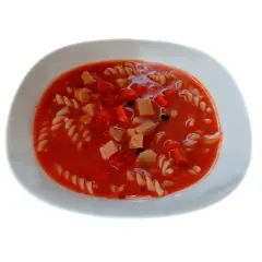 Ile kcal ma zupa pomidorowa z makaronem? Liczby i zdrowe triki