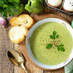 Serek kremowy w zupie: jak dodać go bez zwarzenia? Porady eksperta!