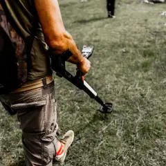 Czy można oszukać wykrywacz metali? Ryzyko i konsekwencje nielegalnych działań