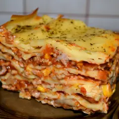 Jak zrobić domowe ciasto na lasagne zamiast gotowych płatów - prosty przepis