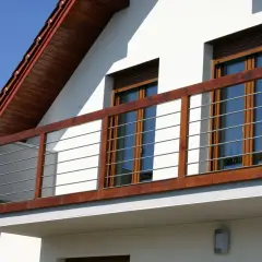 Ile kosztuje balustrada na balkon? Ceny i czynniki wpływające na koszt