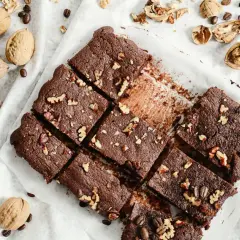 Jak zrobić mało kaloryczne brownie: przepis na fit deser bez wyrzeczeń