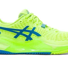 Jaskrawożółty but tenisowy Asics z niebieskimi detalami. Sprawdź asics rozmiarówka, by dobrać idealny model.