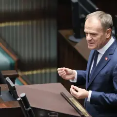 Kiedy rządził Tusk? Daty, koalicje i kluczowe wydarzenia