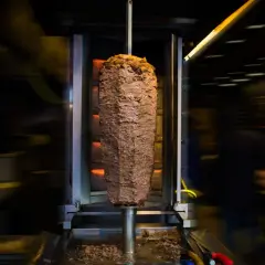 Gdzie powstał kebab? Rozwikłaj zagadkę berlińskiego dönera