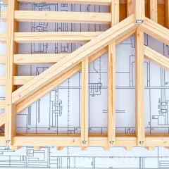 Ile łat i kontrłat na dach 200m2? Oblicz koszty i materiały.
