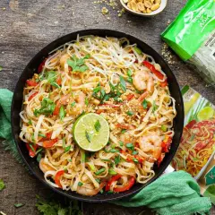 Czy Pad Thai jest zdrowy? Jak jeść ulubione danie bez winy.