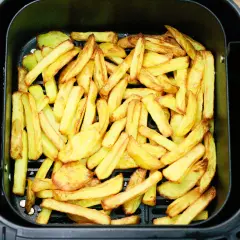 Jak długo piec frytki? Sekrety chrupkości z piekarnika i Air Fryer