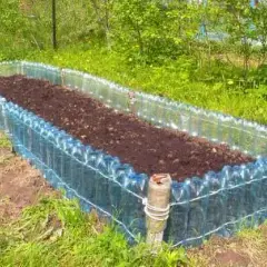 Jak zrobić kwietnik z butelek plastikowych i stworzyć piękny ogród